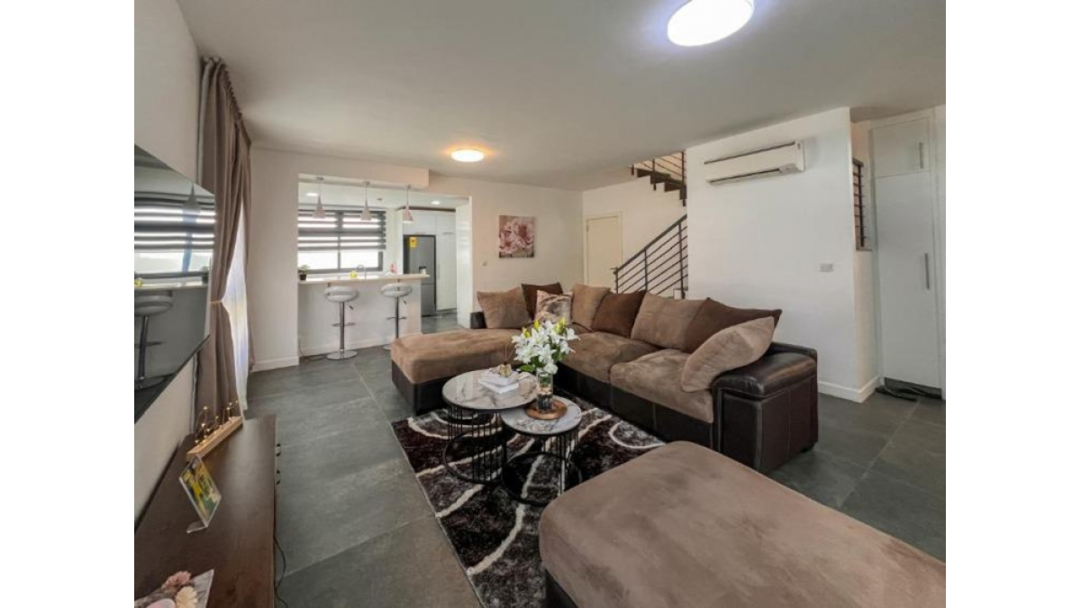 Luxurious Furnished 2-Bedroom Townhouse for Short Let in Oyarifa