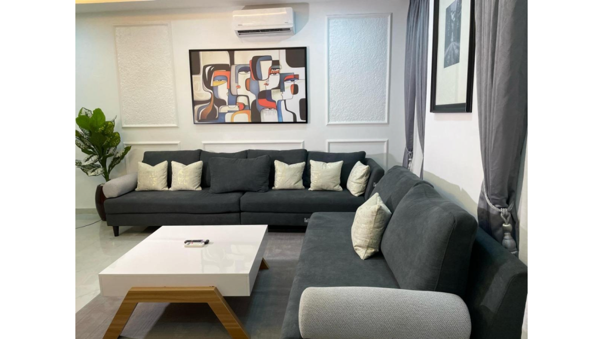Deluxe 2-Bedroom Furnished Apartment with Swimming Pool in Ikeja GRA, Lagos