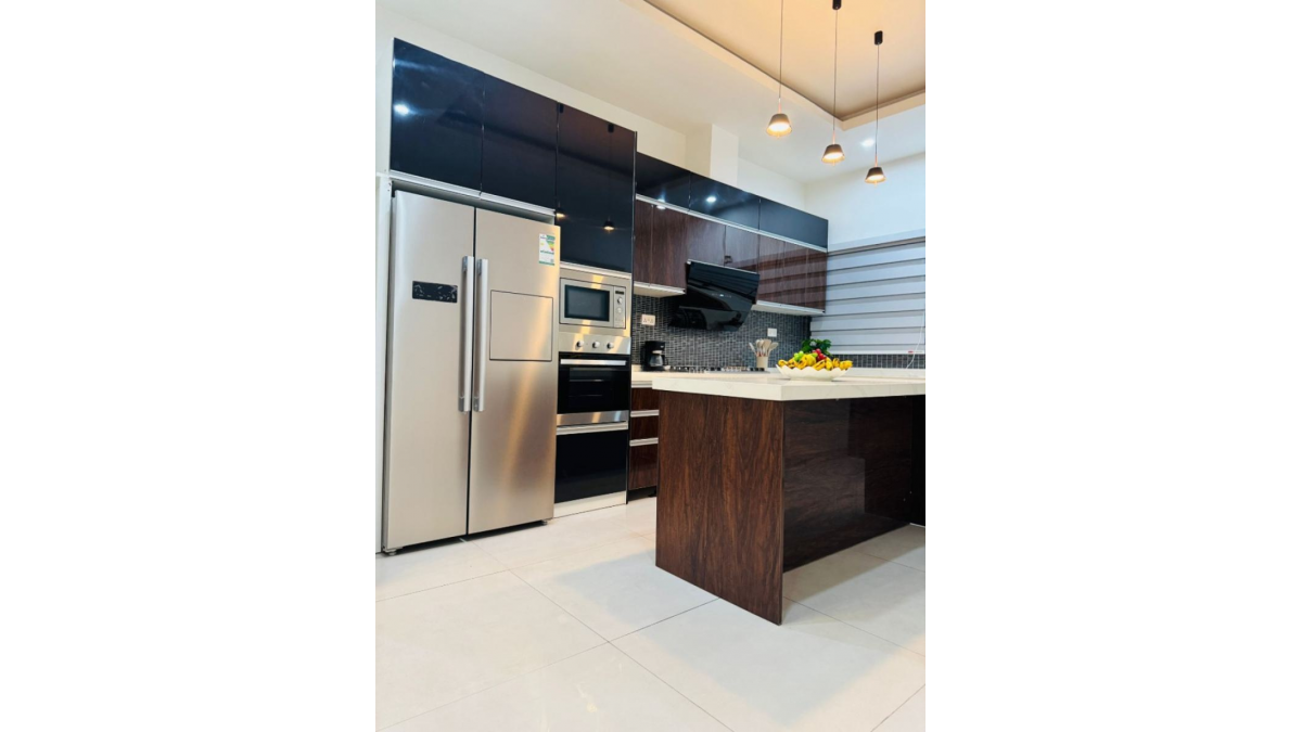 Luxurious Newly Built 2-Bedroom Smart Apartment in Adjiringanor, East Legon
