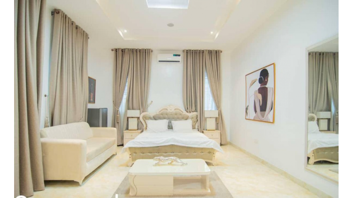 4-Bedroom Luxury Detached Duplex with PS5, Snooker & Table Tennis in Chevron, Lekki