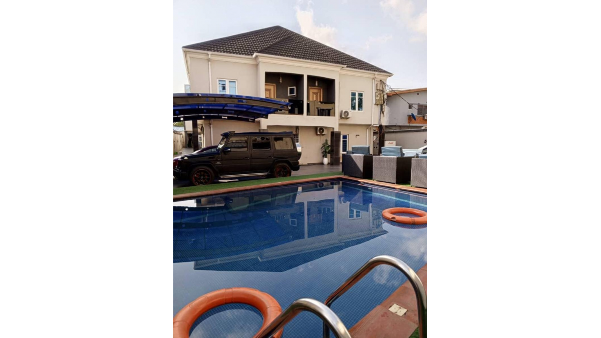Luxurious 1-Bedroom Serviced Apartment with Swimming Pool in Allen, Ikeja, Lagos