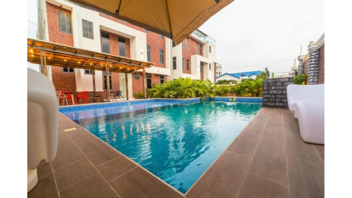 Stylish 1-Bedroom Apartment for Short Let in Airport Residential Area