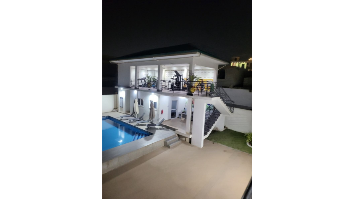 Luxurious Fully Furnished 2-Bedroom Serviced Apartment in Burma Hill, East Airport, Accra