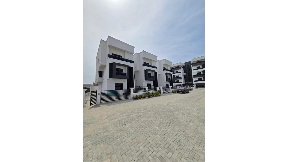 2 bed flat to let, Crown Lodge, Elystan Street - African Land