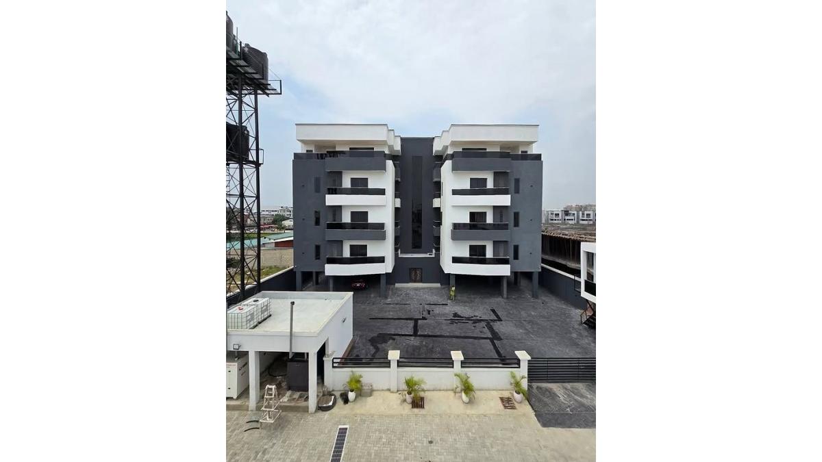 2 bed flat to let, Crown Lodge, Elystan Street - African Land