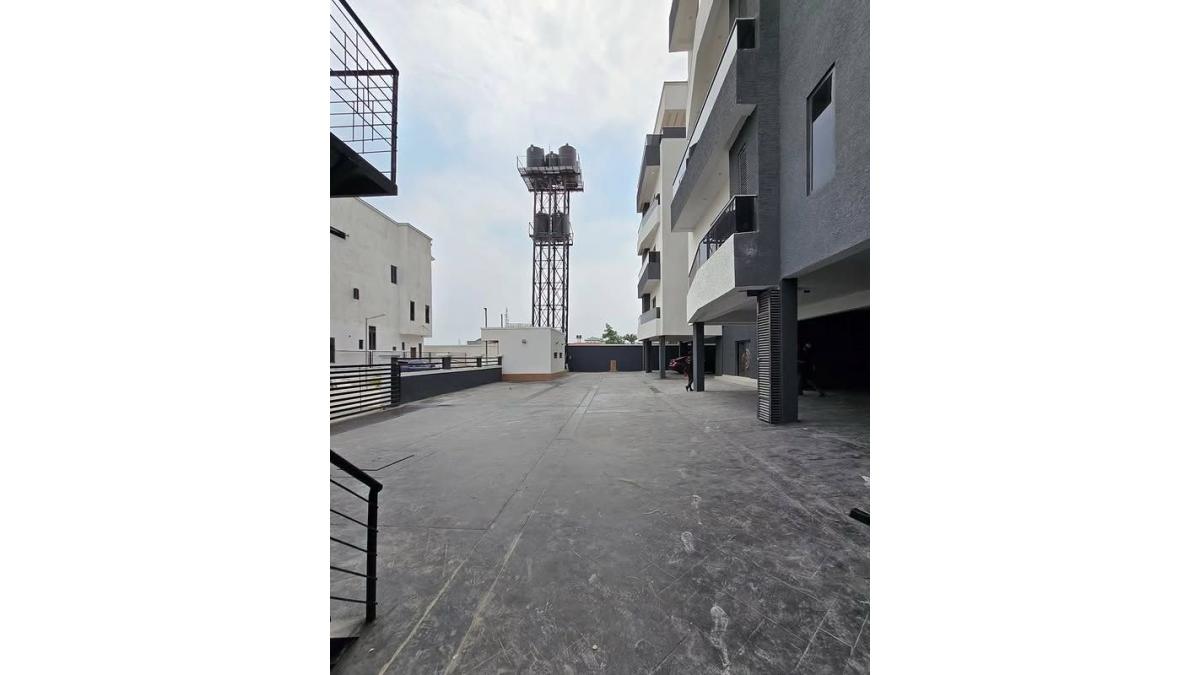 2 bed flat to let, Crown Lodge, Elystan Street - African Land