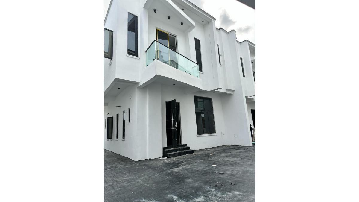 2 bed flat to let, Crown Lodge, Elystan Street - African Land