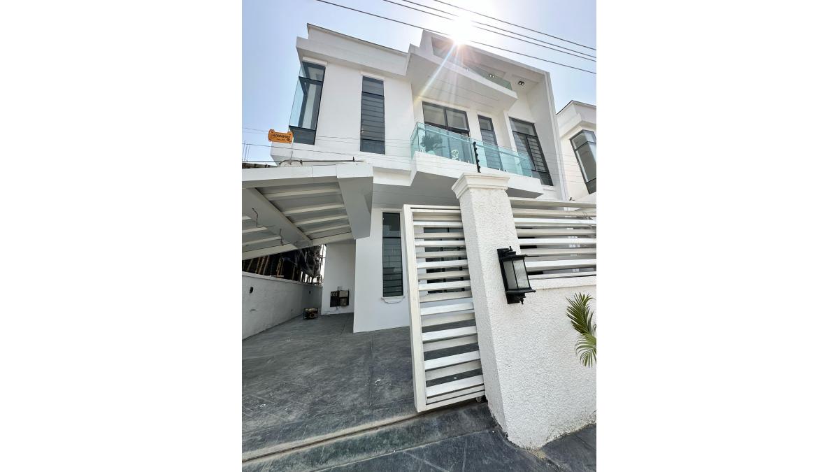 2 bed flat to let, Crown Lodge, Elystan Street - African Land