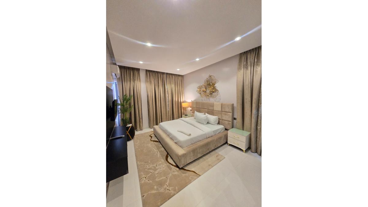 2 bed flat to let, Crown Lodge, Elystan Street - African Land
