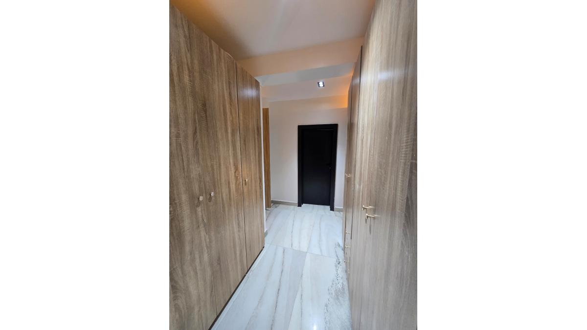 2 bed flat to let, Crown Lodge, Elystan Street - African Land
