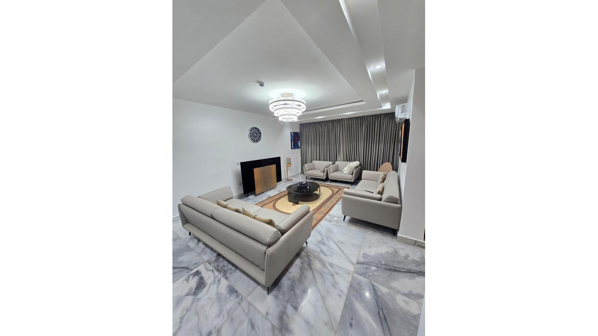 2 bed flat to let, Crown Lodge, Elystan Street - African Land