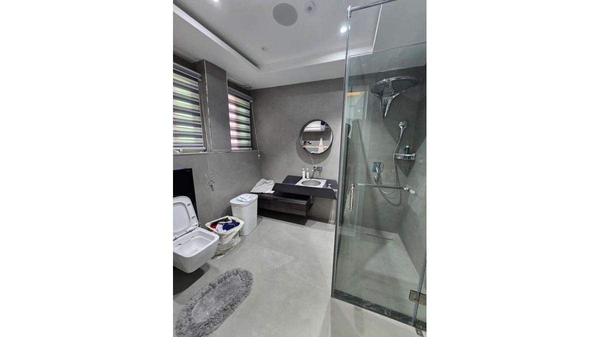 2 bed flat to let, Crown Lodge, Elystan Street - African Land