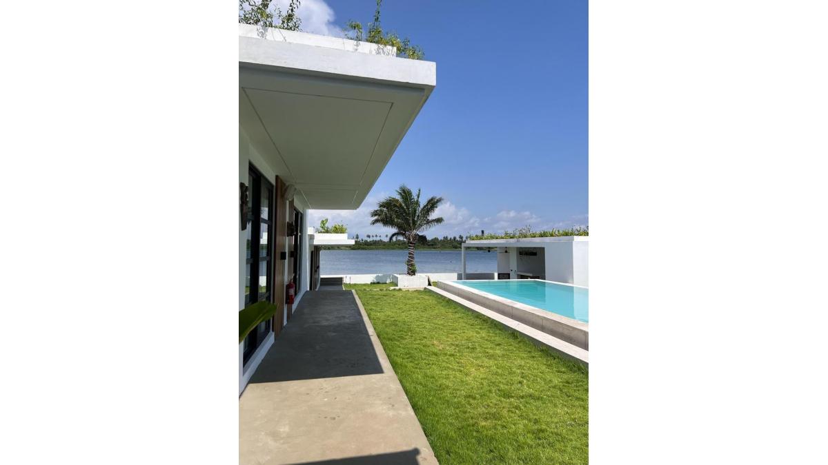 2 bed flat to let, Crown Lodge, Elystan Street - African Land
