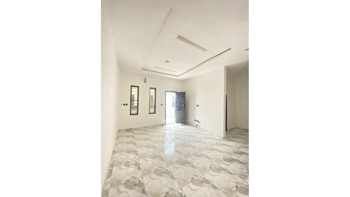 2 bed flat to let, Crown Lodge, Elystan Street - African Land