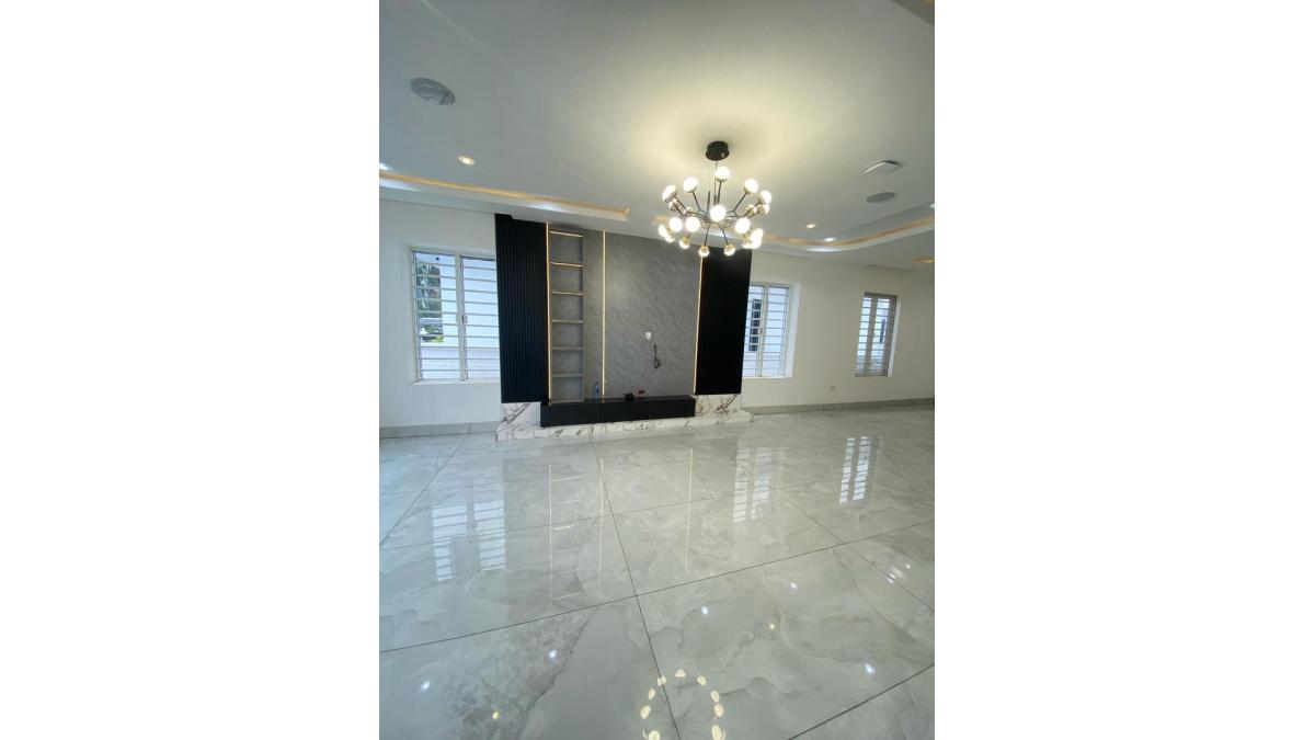 2 bed flat to let, Crown Lodge, Elystan Street - African Land