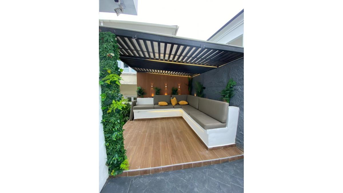 2 bed flat to let, Crown Lodge, Elystan Street - African Land