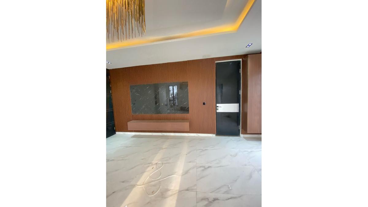 2 bed flat to let, Crown Lodge, Elystan Street - African Land