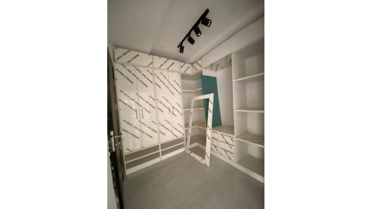 2 bed flat to let, Crown Lodge, Elystan Street - African Land