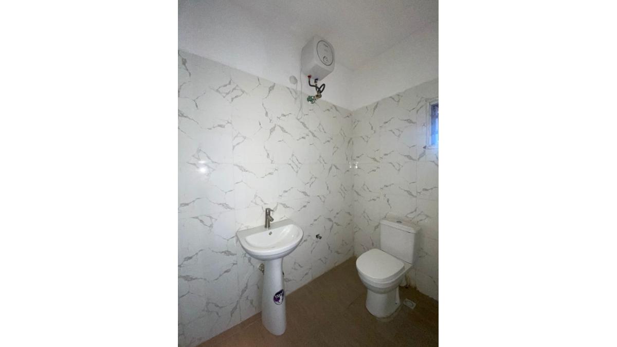 2 bed flat to let, Crown Lodge, Elystan Street - African Land