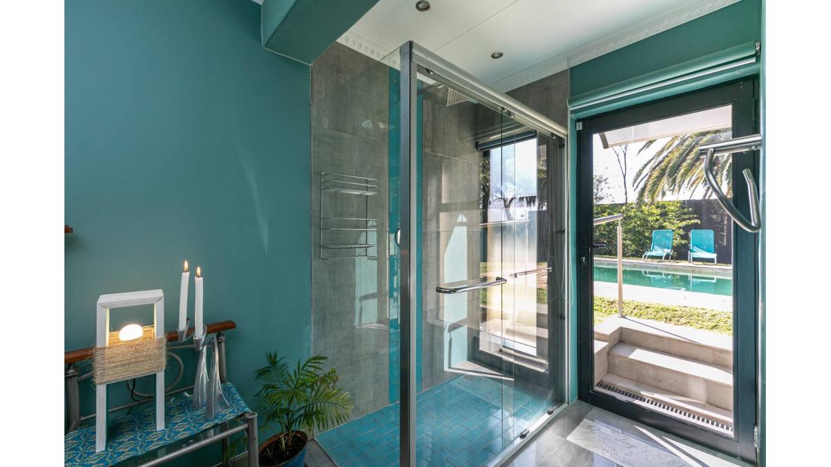2 bed flat to let, Crown Lodge, Elystan Street - African Land