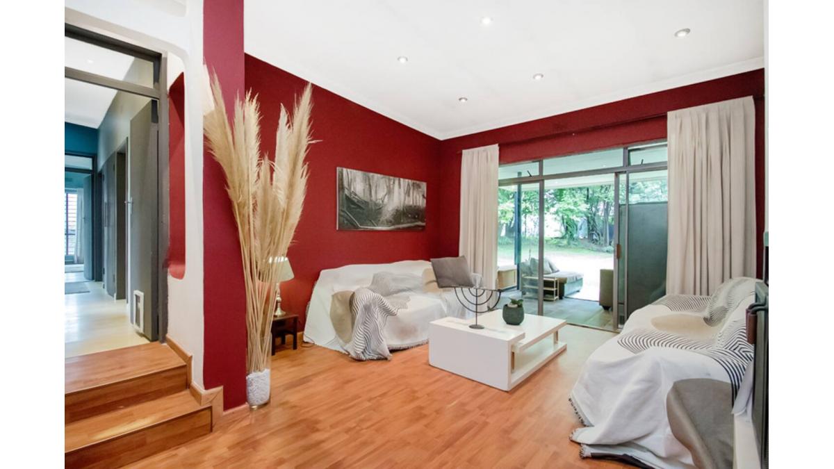 2 bed flat to let, Crown Lodge, Elystan Street - African Land