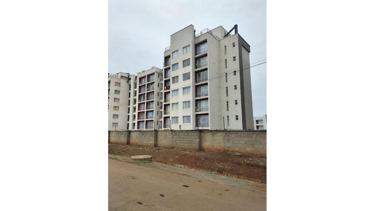 2 bed flat to let, Crown Lodge, Elystan Street - African Land