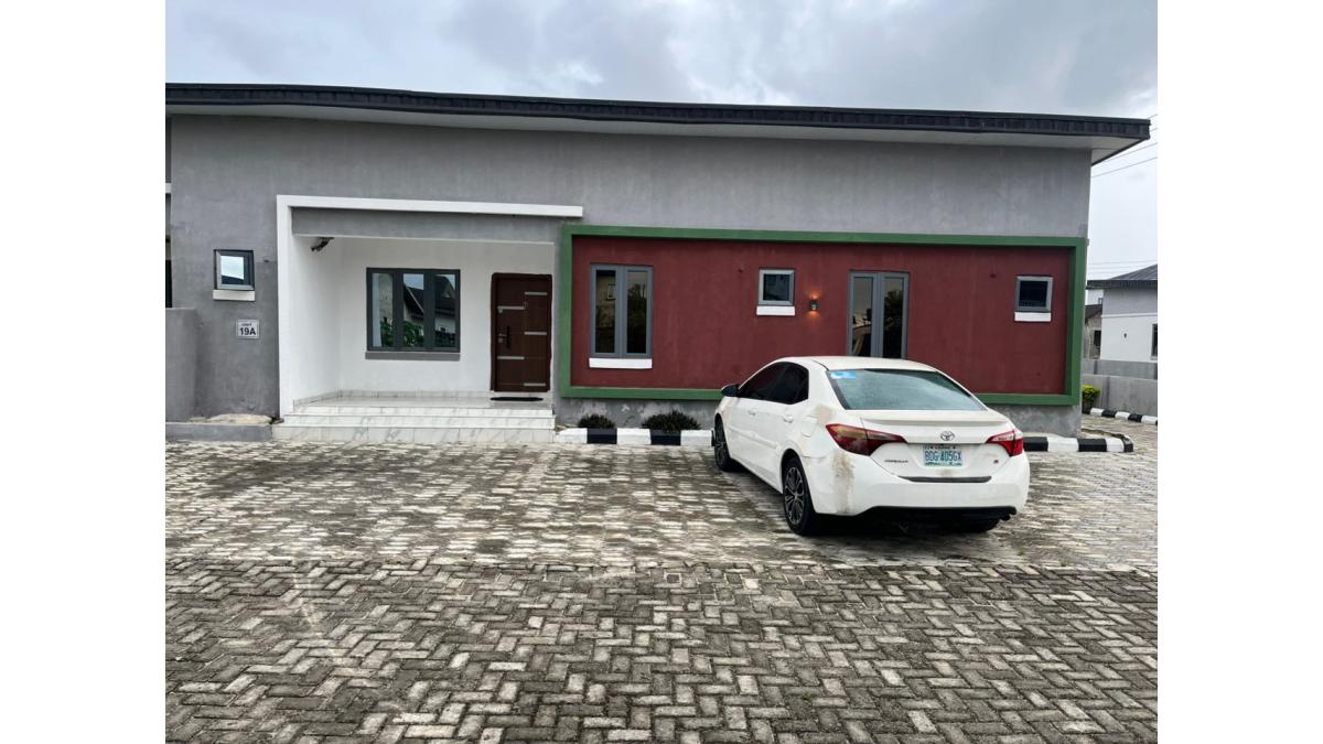 2 bed flat to let, Crown Lodge, Elystan Street - African Land