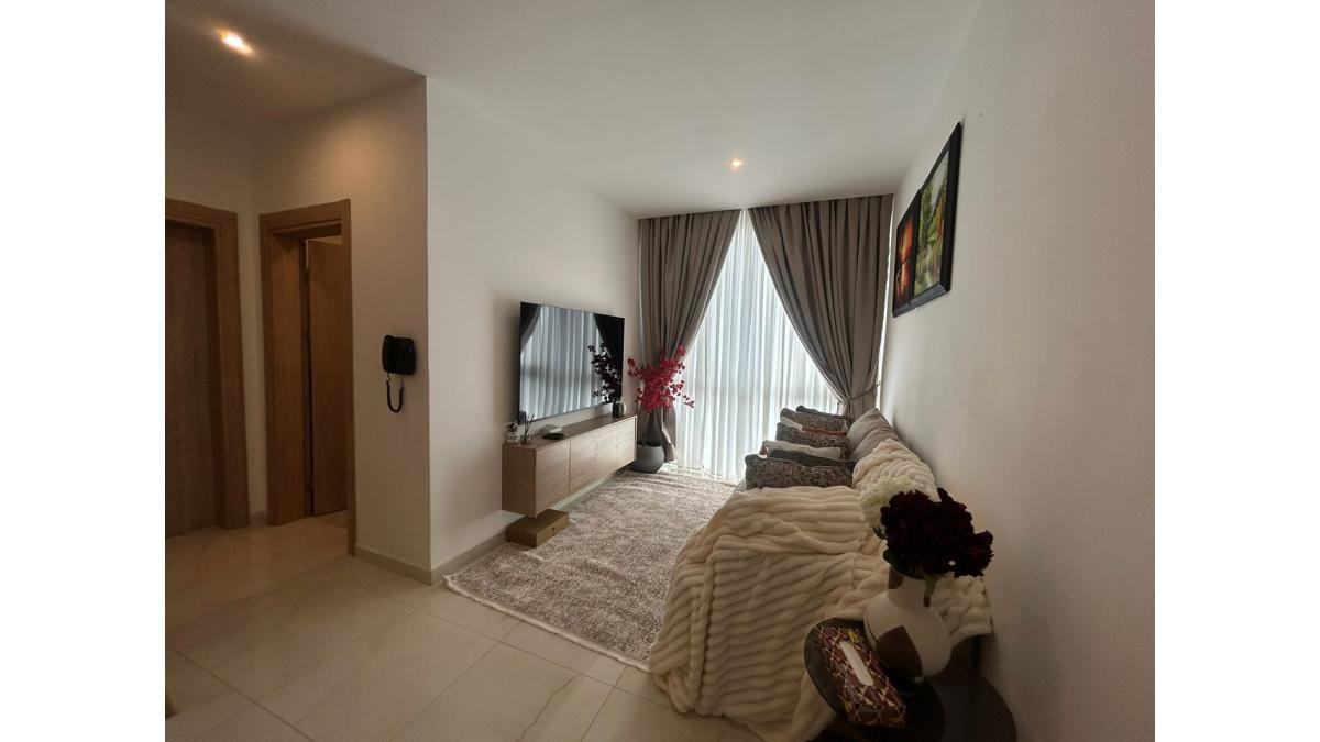 2 bed flat to let, Crown Lodge, Elystan Street - African Land
