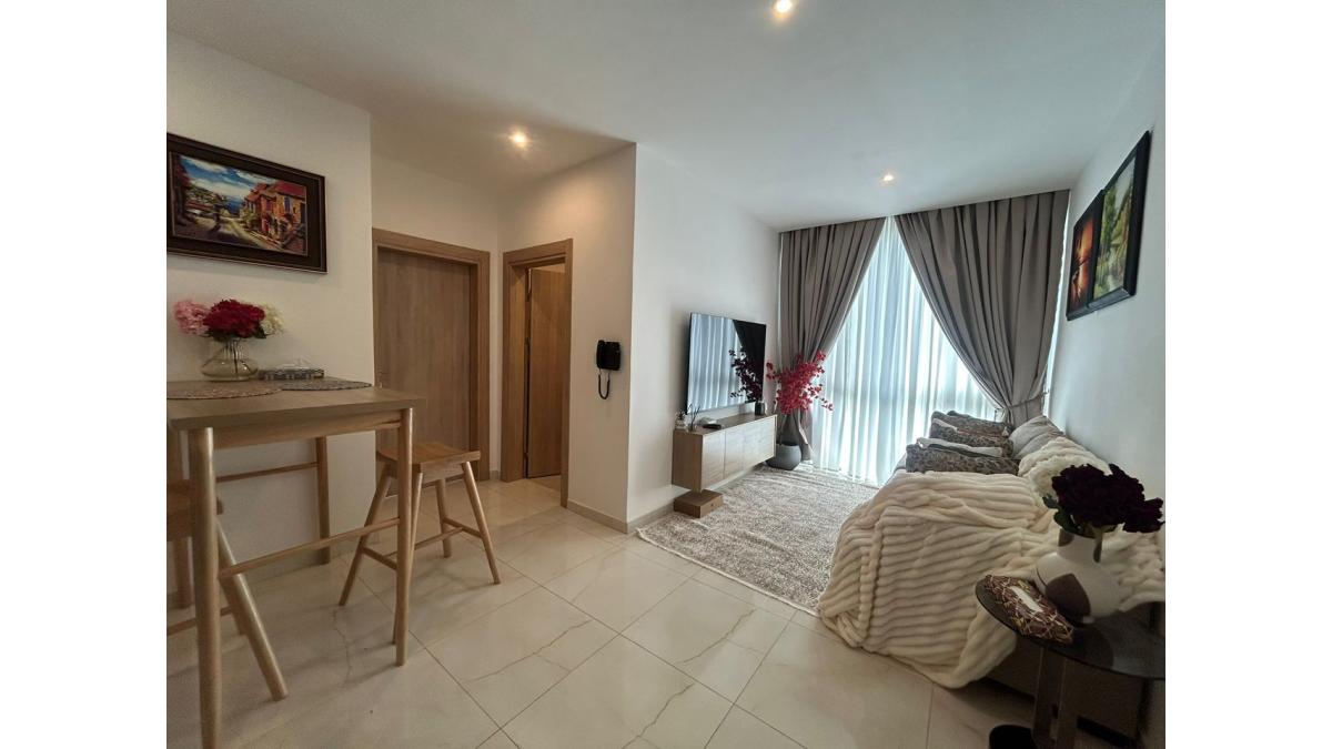 2 bed flat to let, Crown Lodge, Elystan Street - African Land