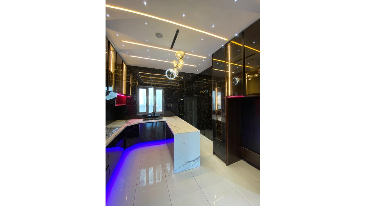 2 bed flat to let, Crown Lodge, Elystan Street - African Land