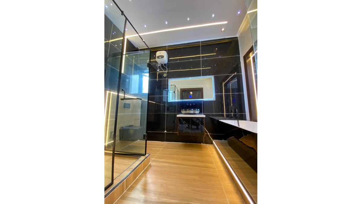 2 bed flat to let, Crown Lodge, Elystan Street - African Land