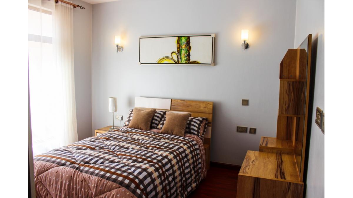 2 bed flat to let, Crown Lodge, Elystan Street - African Land