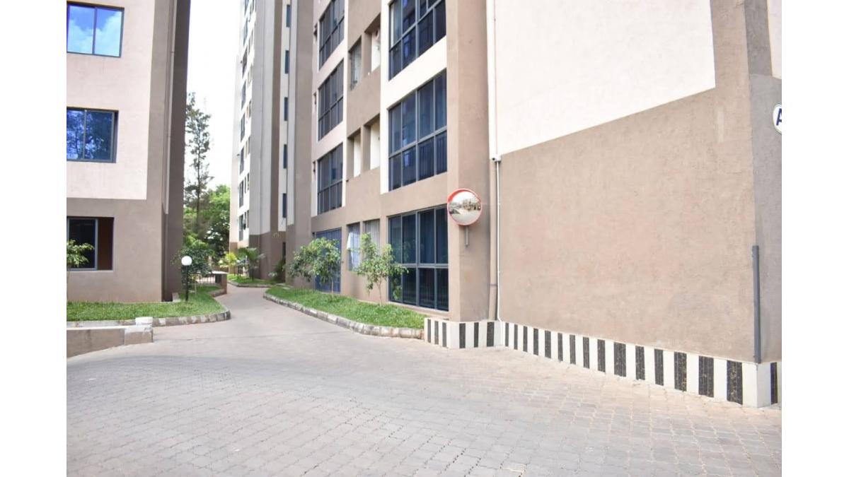 2 bed flat to let, Crown Lodge, Elystan Street - African Land