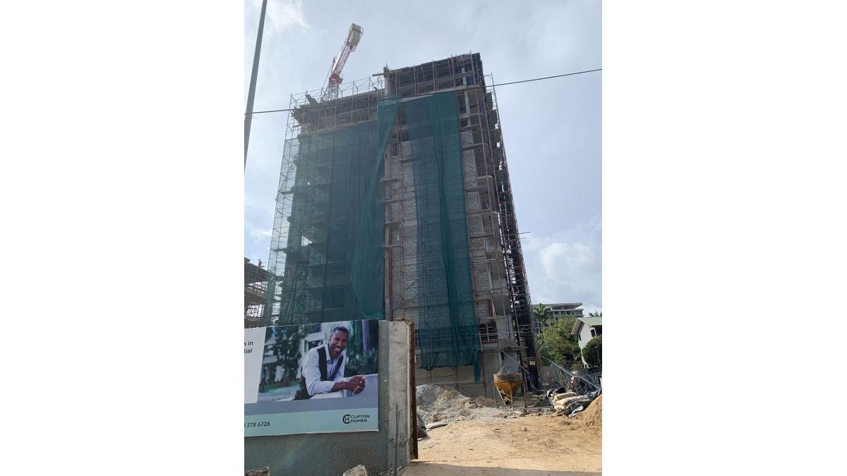2 bed flat to let, Crown Lodge, Elystan Street - African Land