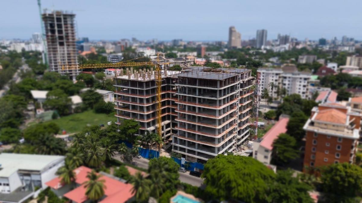 2 bed flat to let, Crown Lodge, Elystan Street - African Land