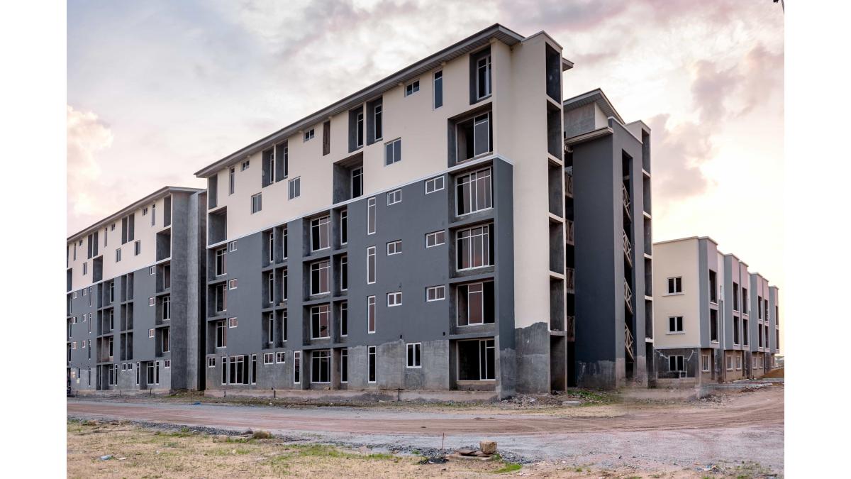 2 bed flat to let, Crown Lodge, Elystan Street - African Land