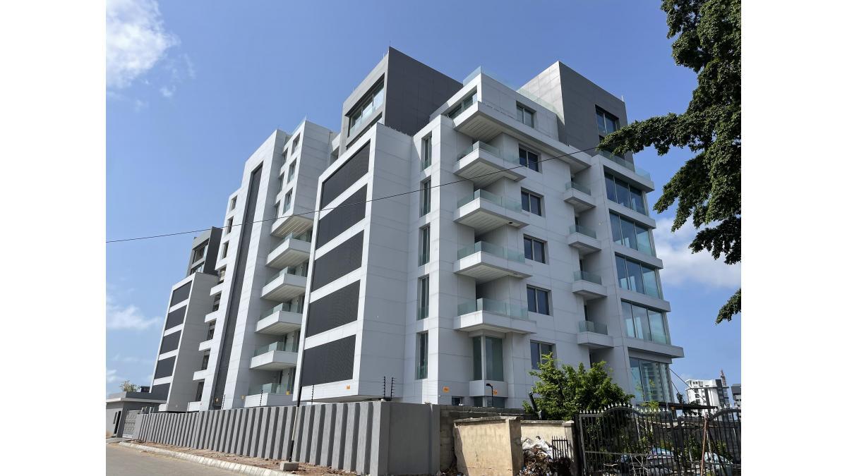 La Serena (Queens Residences) – Ultra-Luxury Living on Queens Drive