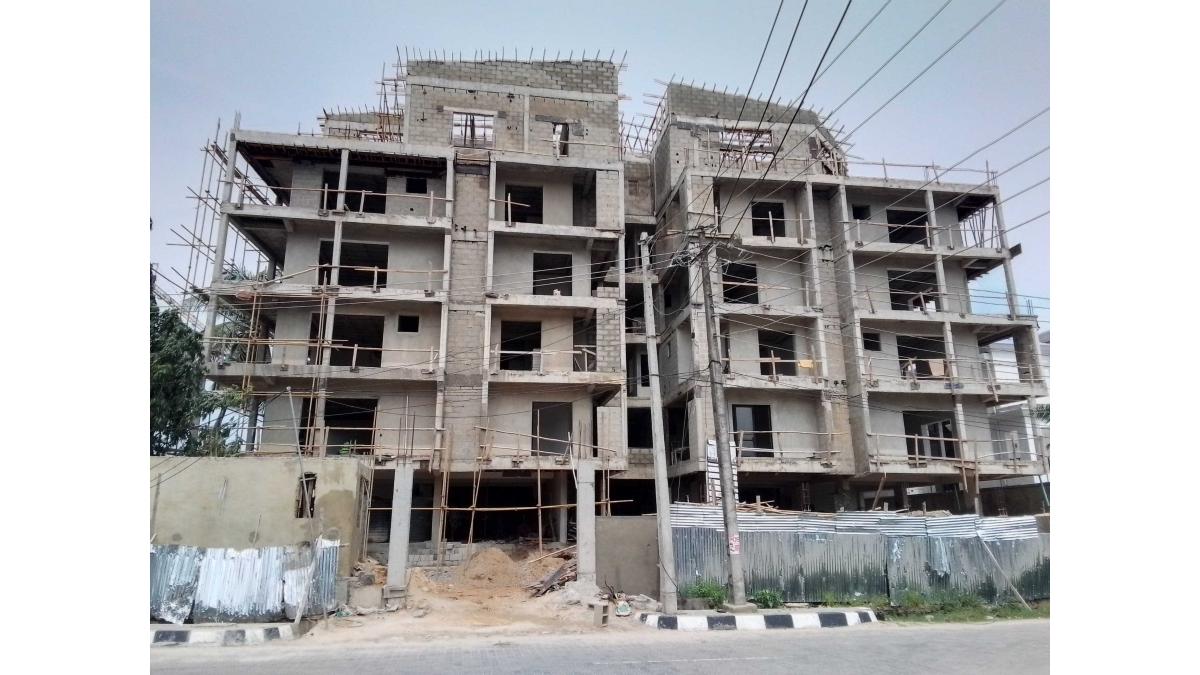 2 bed flat to let, Crown Lodge, Elystan Street - African Land