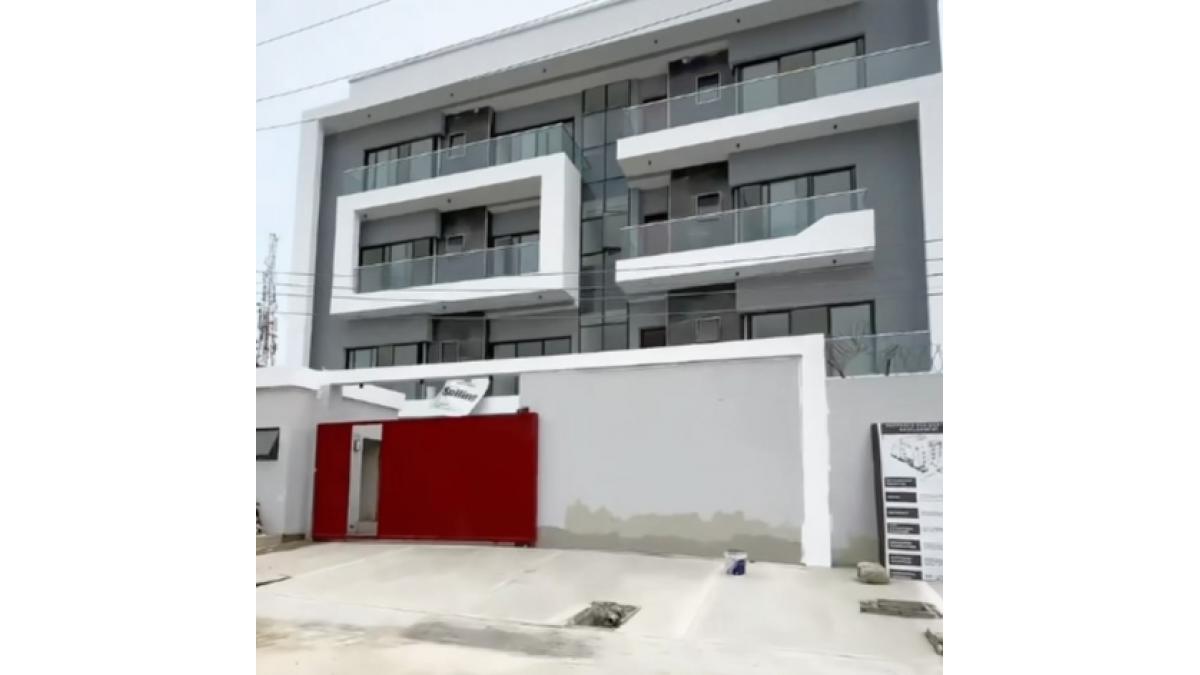 2 bed flat to let, Crown Lodge, Elystan Street - African Land