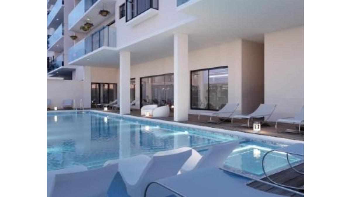 2 bed flat to let, Crown Lodge, Elystan Street - African Land