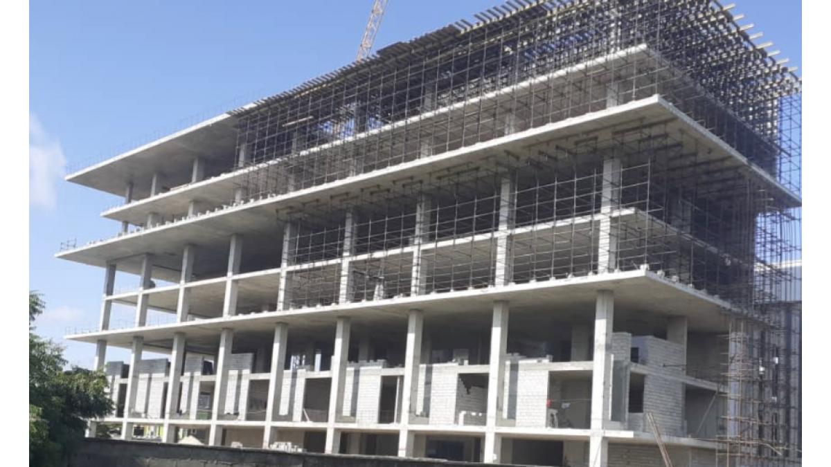 2 bed flat to let, Crown Lodge, Elystan Street - African Land