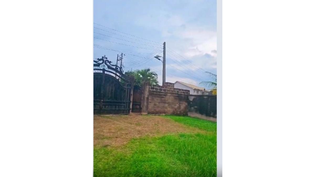 2 bed flat to let, Crown Lodge, Elystan Street - African Land