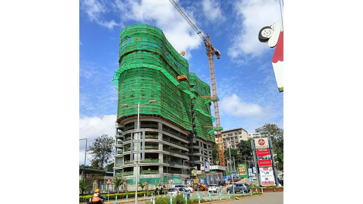 2 bed flat to let, Crown Lodge, Elystan Street - African Land