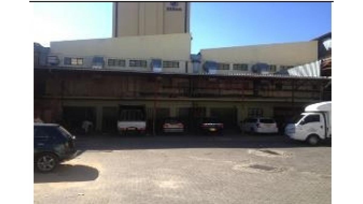 2 bed flat to let, Crown Lodge, Elystan Street - African Land