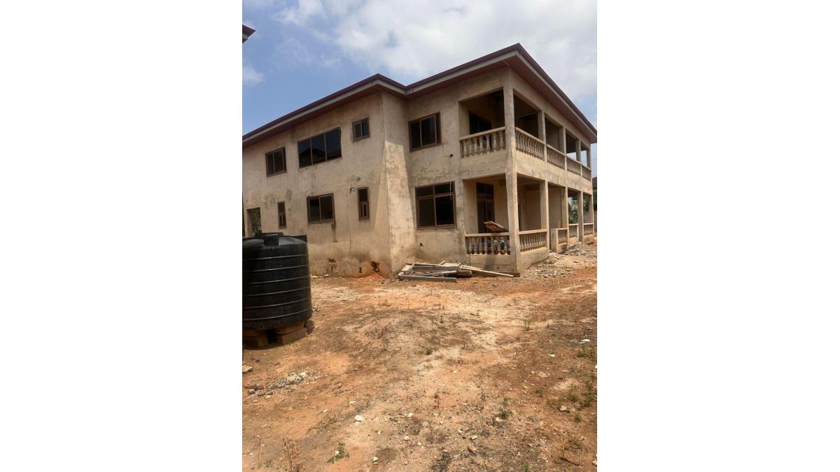2 bed flat to let, Crown Lodge, Elystan Street - African Land