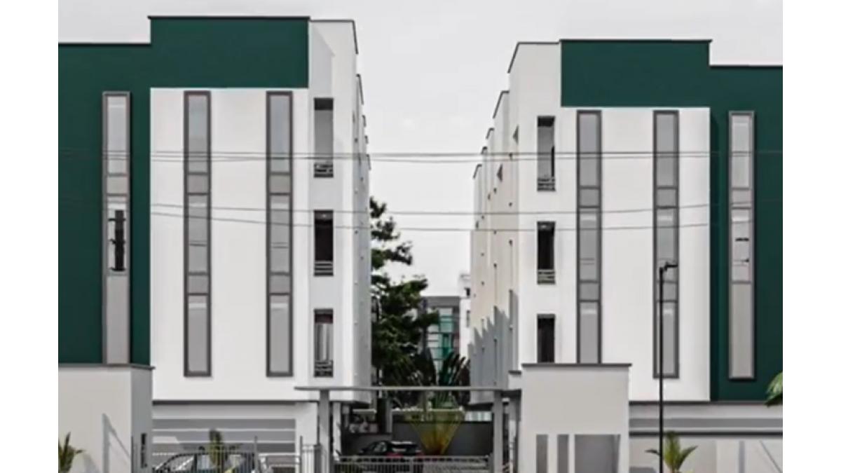 2 bed flat to let, Crown Lodge, Elystan Street - African Land