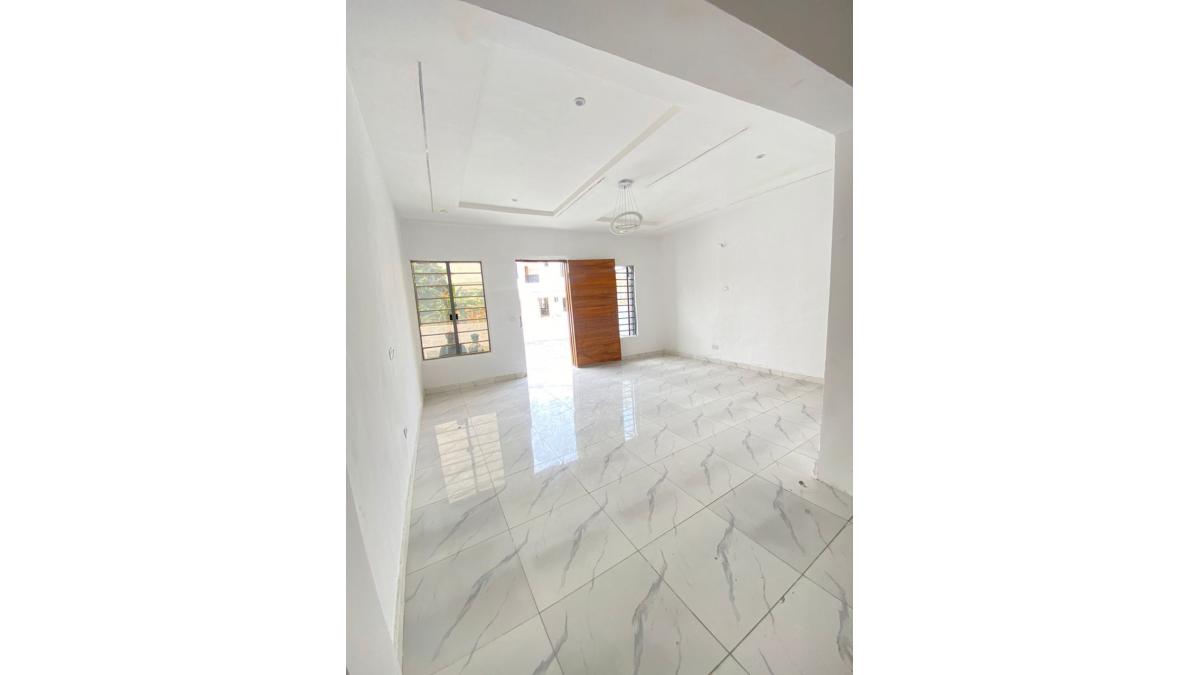 2 bed flat to let, Crown Lodge, Elystan Street - African Land