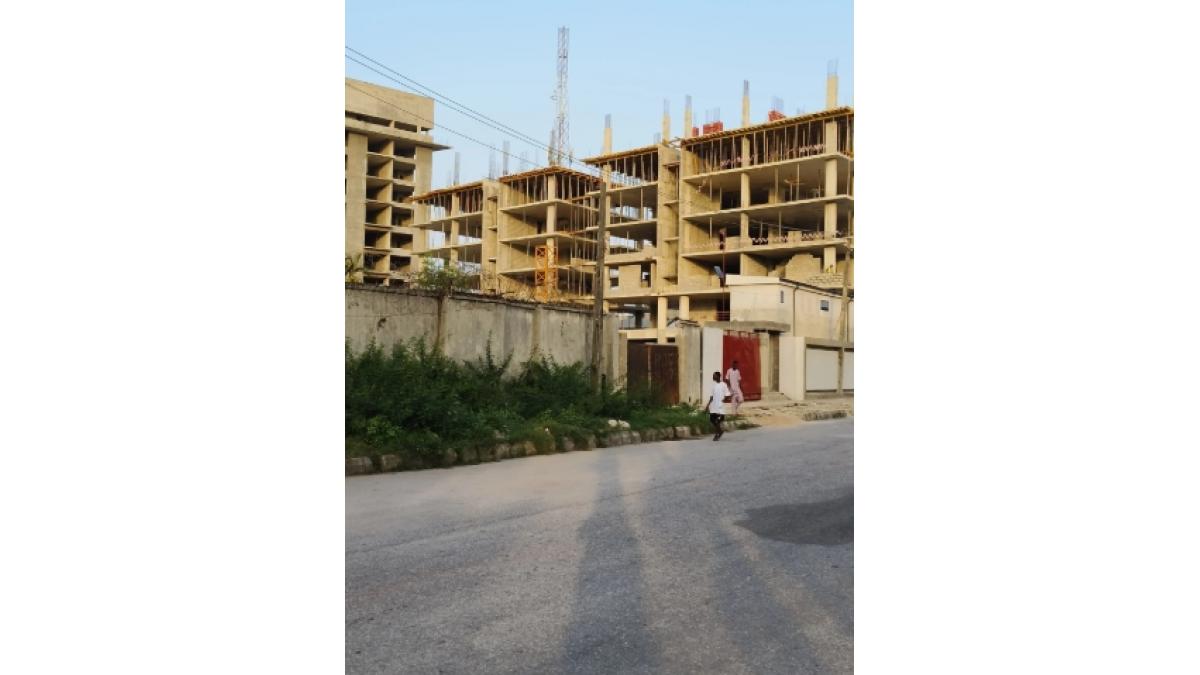 2 bed flat to let, Crown Lodge, Elystan Street - African Land