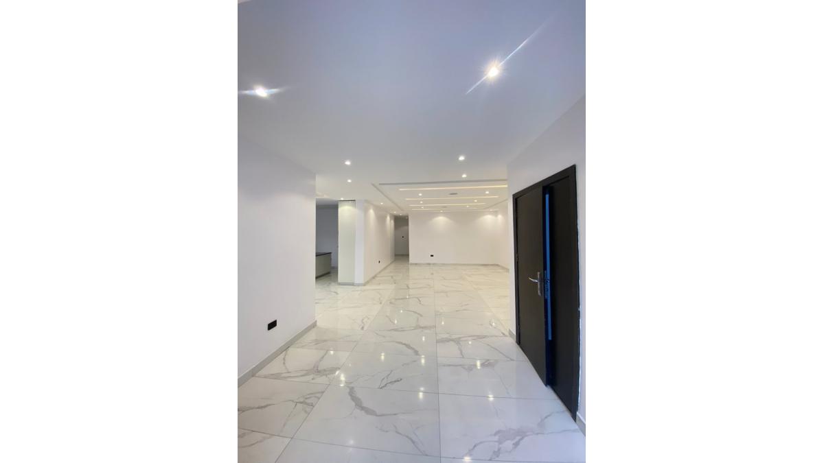 2 bed flat to let, Crown Lodge, Elystan Street - African Land