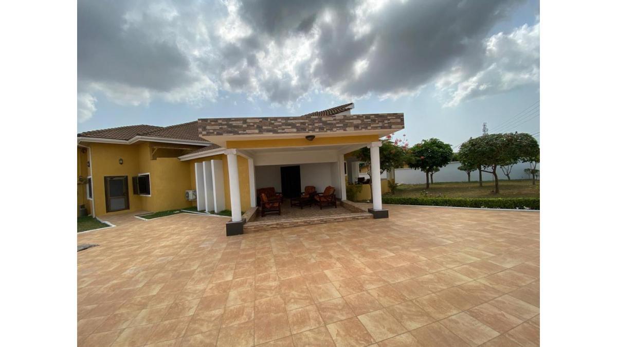 6-Bedroom Mansion for Sale – East Airport, Accra